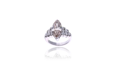 Anello con diamanti - Asta Orologi & Gioielli Anello con diamanti - Asta Orologi & Gioielli