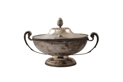 Calegaro, zuppiera con coperchio - Asta Orologi & Gioielli Calegaro, zuppiera con coperchio - Asta Orologi & Gioielli
