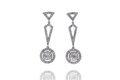 Paio di orecchini con diamanti - Asta Orologi & Gioielli Paio di orecchini con diamanti - Asta Orologi & Gioielli