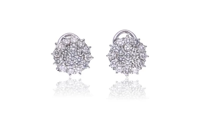 Paio di orecchini con diamanti - Asta Orologi & Gioielli Paio di orecchini con diamanti - Asta Orologi & Gioielli