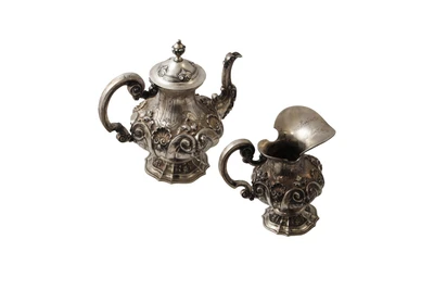 Teiera e lattiera, Porto XIX secolo - Asta Orologi & Gioielli Teiera e lattiera, Porto XIX secolo - Asta Orologi & Gioielli
