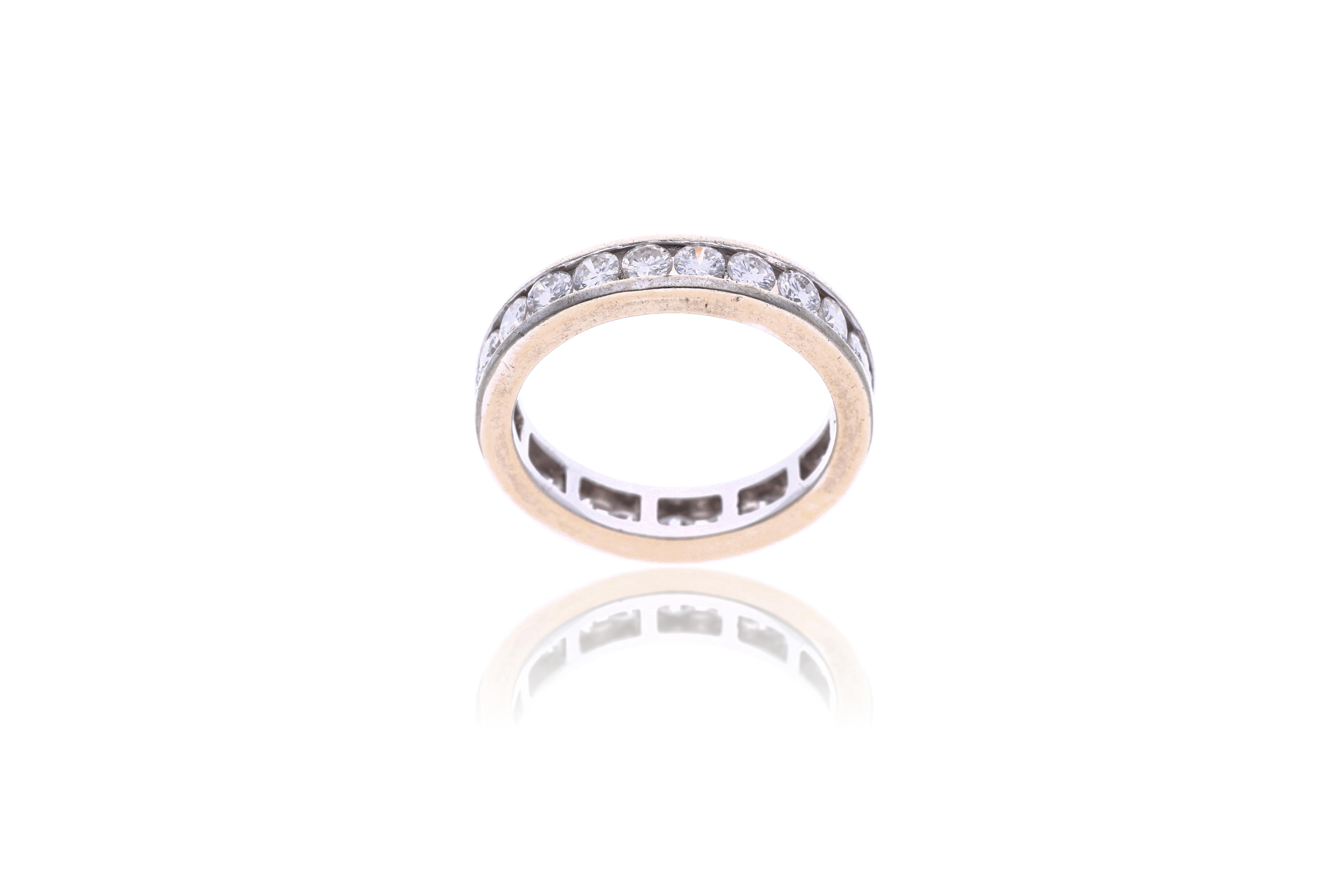Anello eternity con diamanti - Asta Orologi & Gioielli