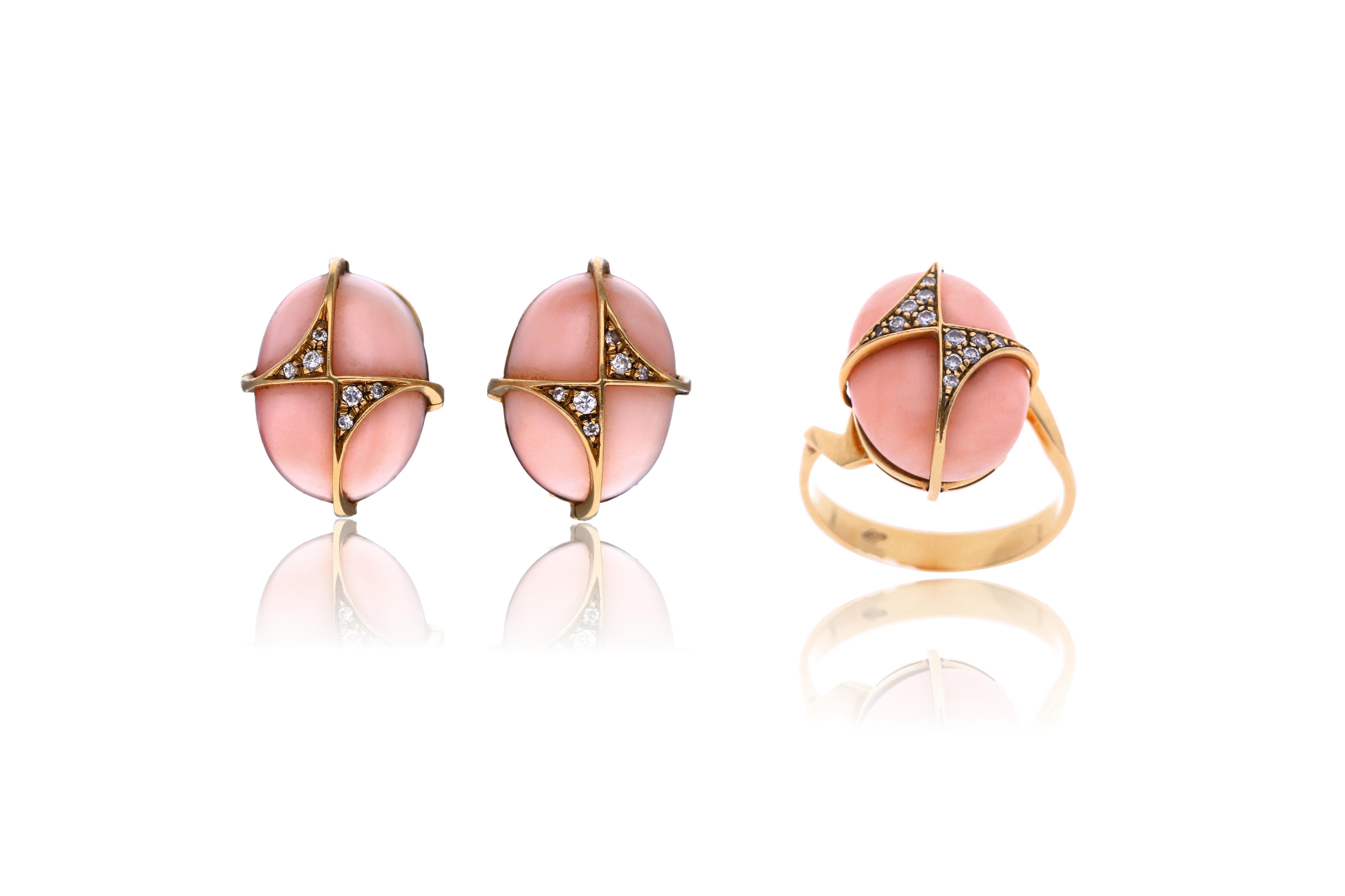 Parure, anello e paio di orecchini con coralli e diamanti - Asta Orologi & Gioielli