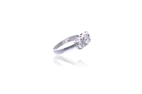 Anello trilogy con diamanti - Asta Speciale Tesori d'Autunno