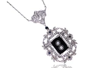 Collana con diamanti, zaffiri e onice - Asta Speciale Tesori d'Autunno