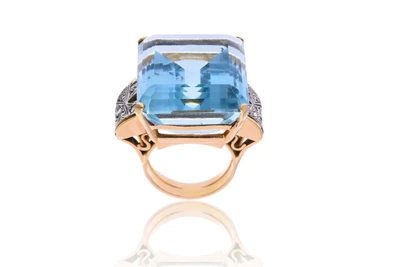 Anello con acquamarina e diamanti - Asta Speciale Tesori d'Autunno