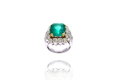Anello con smeraldo e diamanti - Asta Speciale Tesori d'Autunno