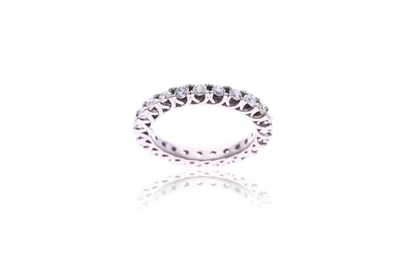 Anello eternity con diamanti - Asta Speciale Tesori d'Autunno