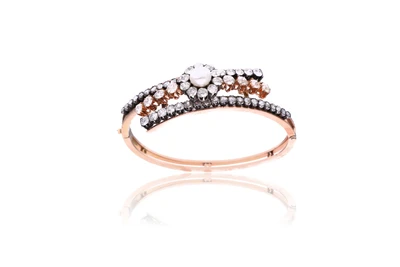 Bracciale con perla e diamanti - Asta Speciale Tesori d'Autunno