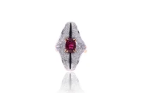 Anello con rubino, diamanti e smalti - Asta Speciale