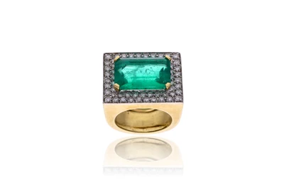 Anello con smeraldo e diamanti - Asta Speciale