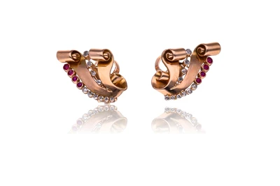 Paio di orecchini a clip con diamanti e rubini - Asta Speciale