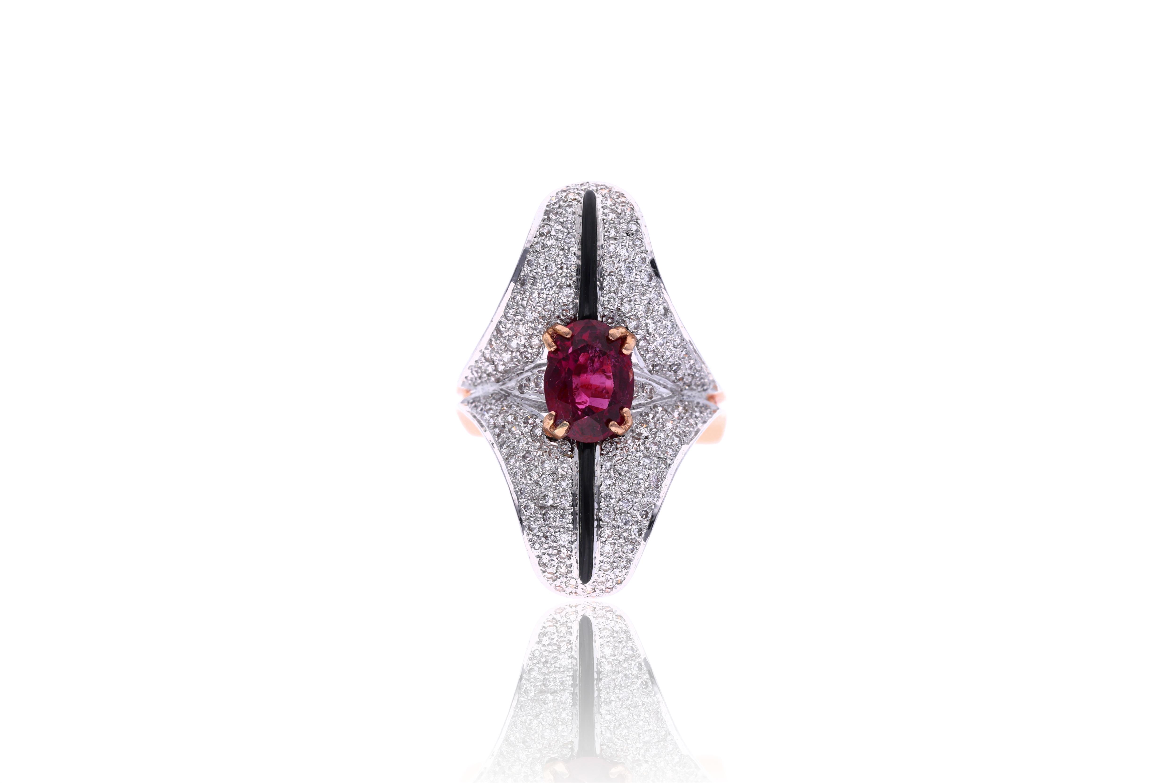 Anello con rubino, diamanti e smalti - Asta Speciale