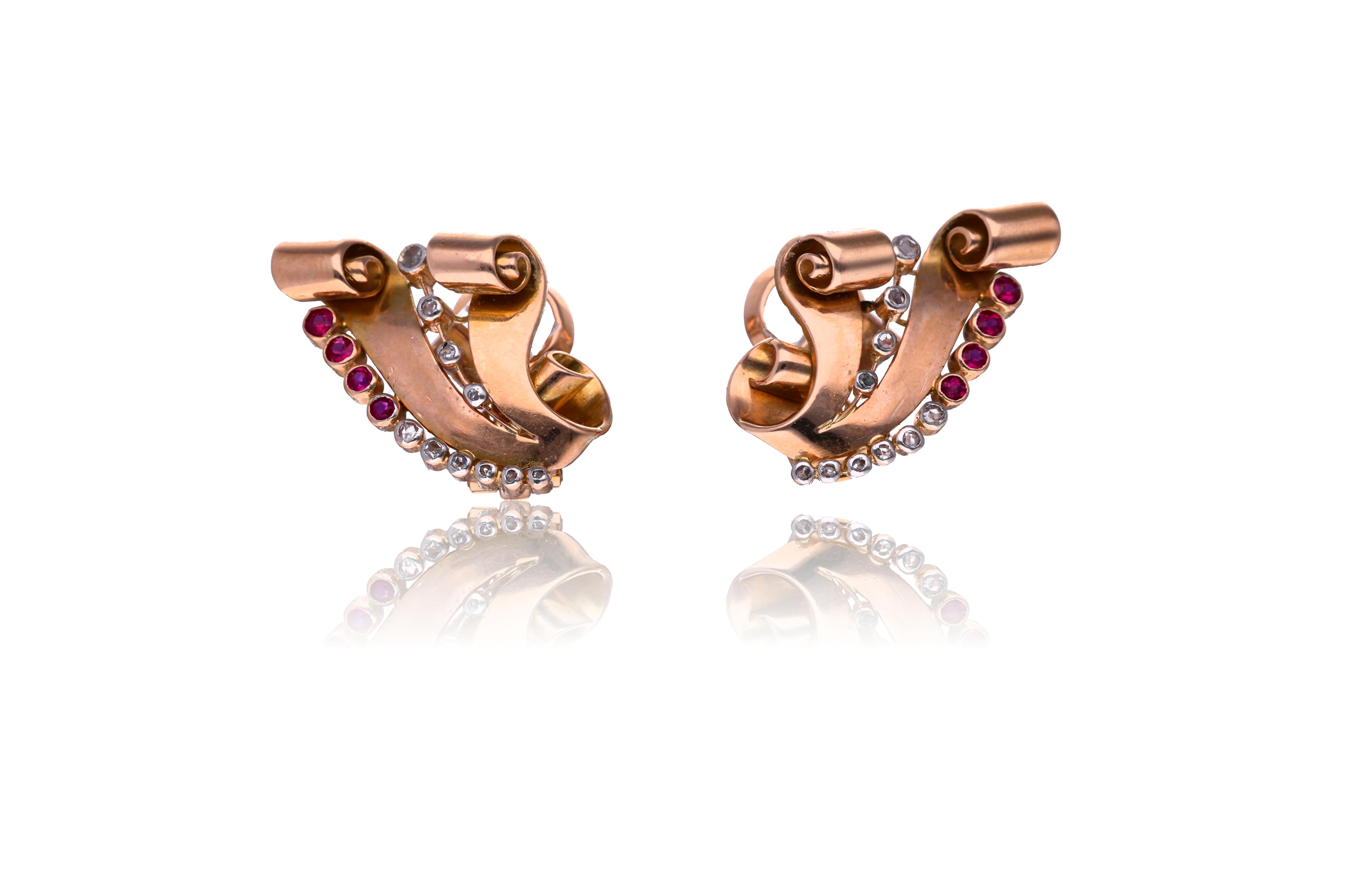 Paio di orecchini a clip con diamanti e rubini - Asta Speciale