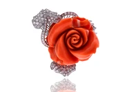 Anello con corallo e diamanti - Asta Speciale San Valentino Anello con corallo e diamanti - Asta Speciale San Valentino