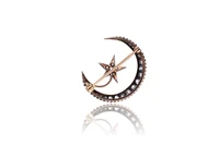 Spilla e paio di orecchini con diamanti - Asta Speciale San Valentino