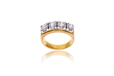 Anello con diamanti - Asta Speciale San Valentino