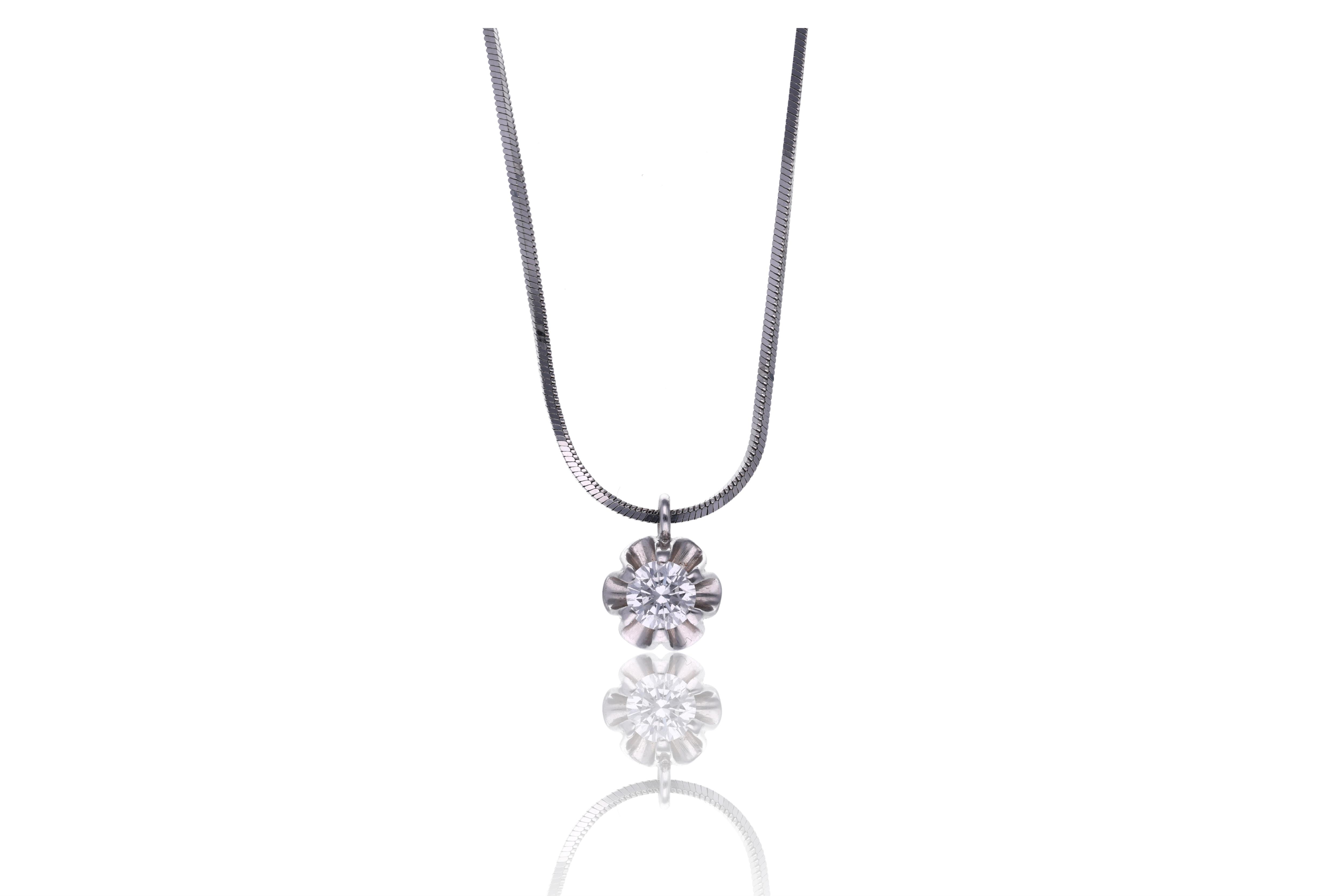 Collana e ciondolo con diamante - Asta Speciale San Valentino