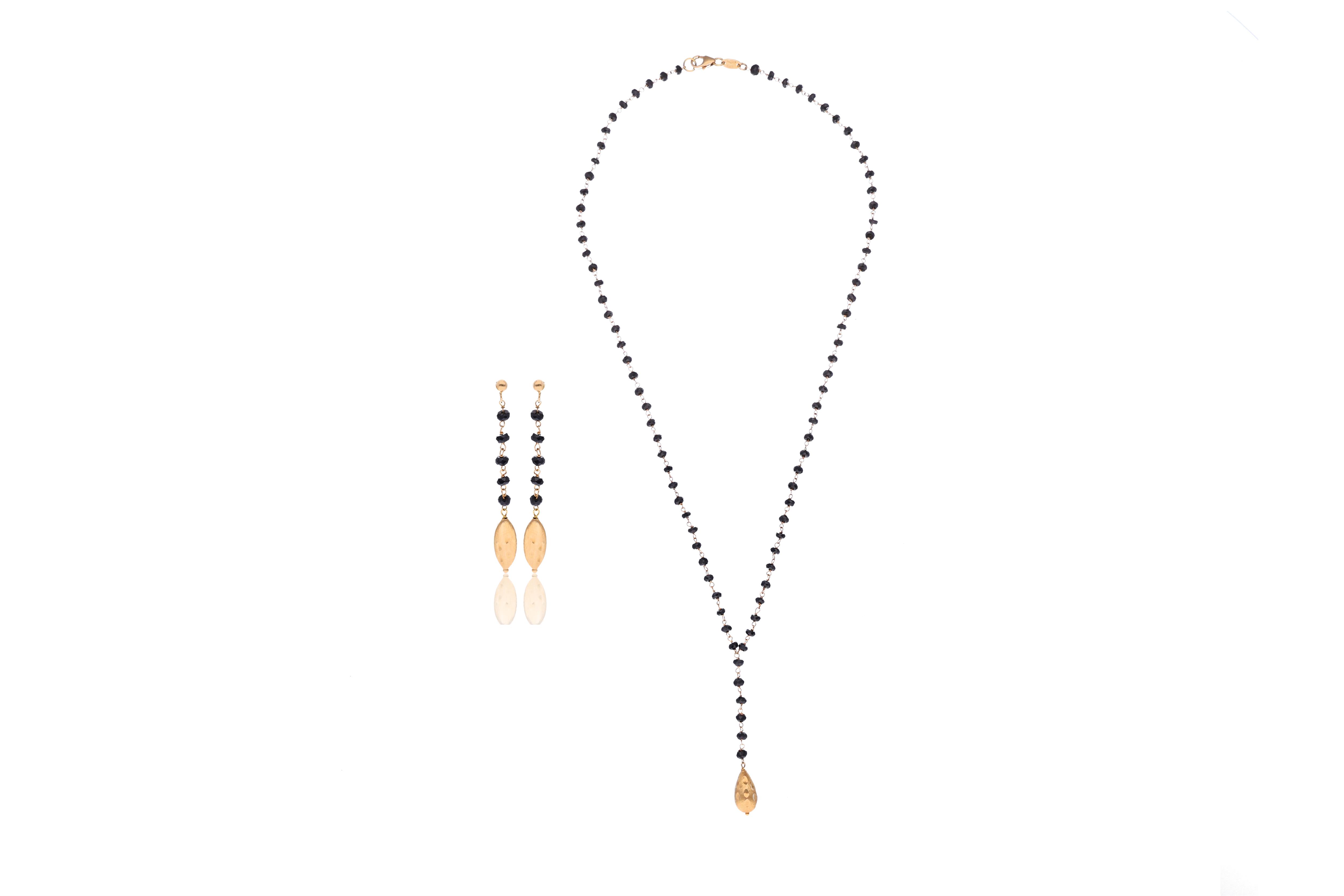 Demi-parure, collana e paio di orecchini pendenti con pietre - Asta Speciale San Valentino