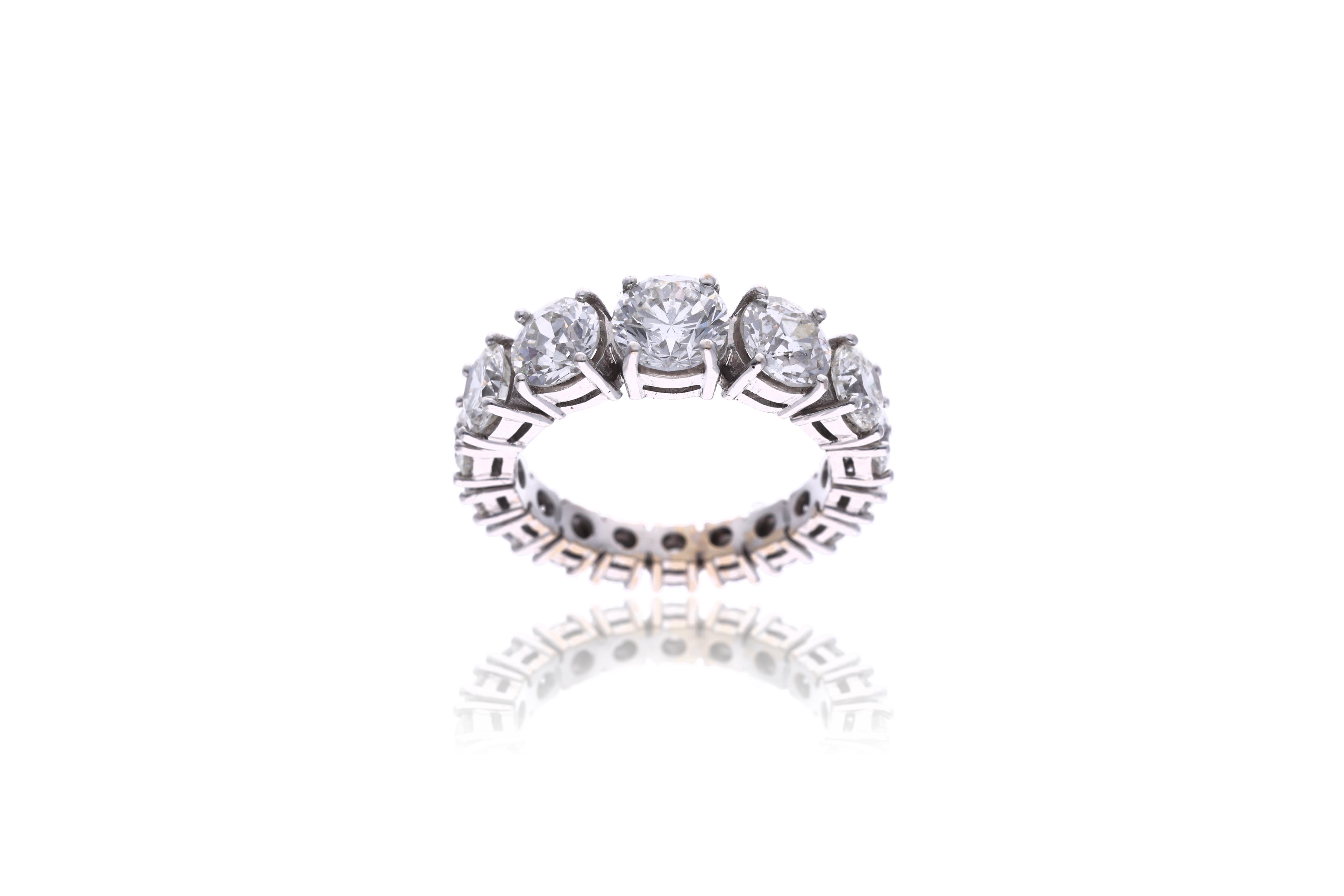 Anello eternity con diamanti - Asta Tesori di Pasqua - Gioielli da riscoprire