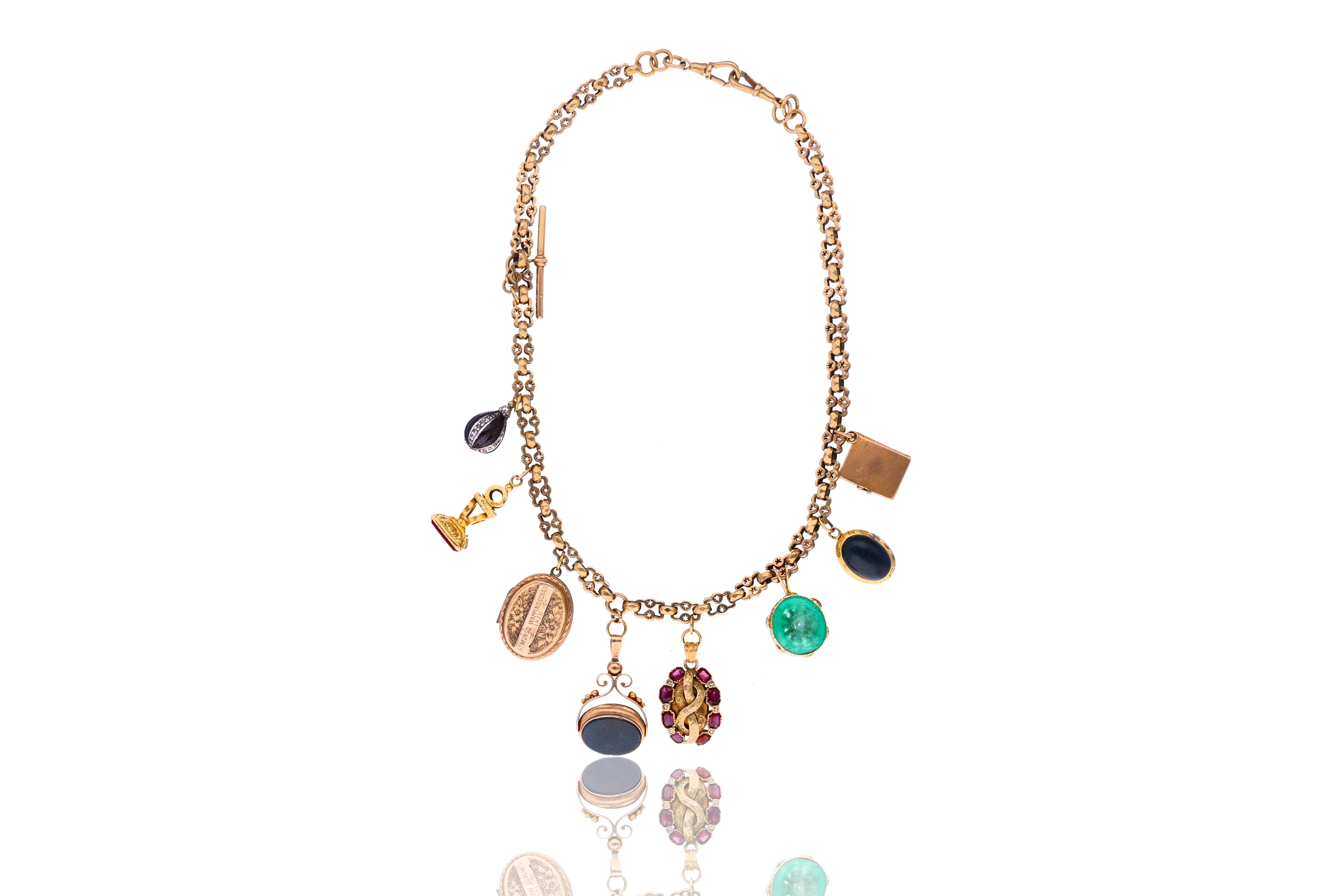 Collana con smeraldo, diamanti, granati, diaspri e calcedoni - Asta Tesori di Pasqua - Gioielli da riscoprire Collana con smeraldo, diamanti, granati, diaspri e calcedoni - Asta Tesori di Pasqua - Gioielli da riscoprire