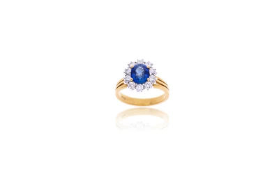 Anello con zaffiro e diamanti - Asta Primavera d'Oro - Gioielli in fiore