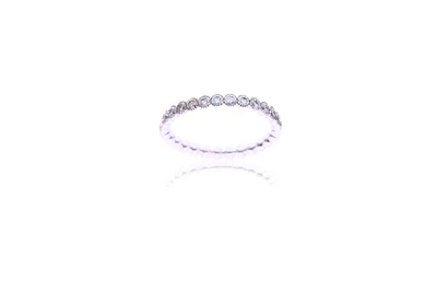 Anello eternity con diamanti - Asta Primavera d'Oro - Gioielli in fiore